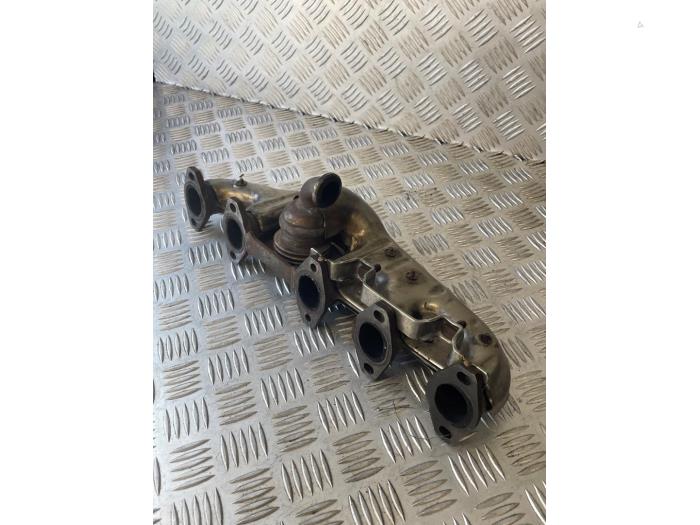 Gebruikte Spruitstuk Uitlaat Volkswagen Transporter T5 2.5 TDi Prijs € 95,00 Margeregeling aangeboden door EU Engines & Parts BV