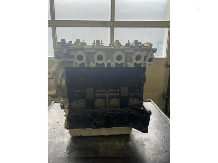 Gereviseerde Motor Nissan Primastar 2.5 dCi 140 16V Prijs € 3.327,50 Inclusief btw aangeboden door EU Engines & Parts BV