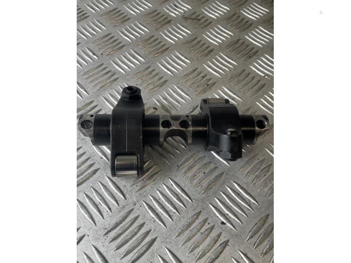 Gebruikte Tuimelaar Volkswagen Multivan T5 (7E/7HC/7HF/7HM) 2.5 TDi Prijs € 75,00 Margeregeling aangeboden door EU Engines & Parts BV