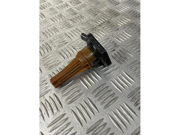 Gebruikte Olie niveau sensor Volkswagen Golf VII (AUA) 1.0 TSI 12V Prijs € 25,00 Margeregeling aangeboden door EU Engines & Parts BV