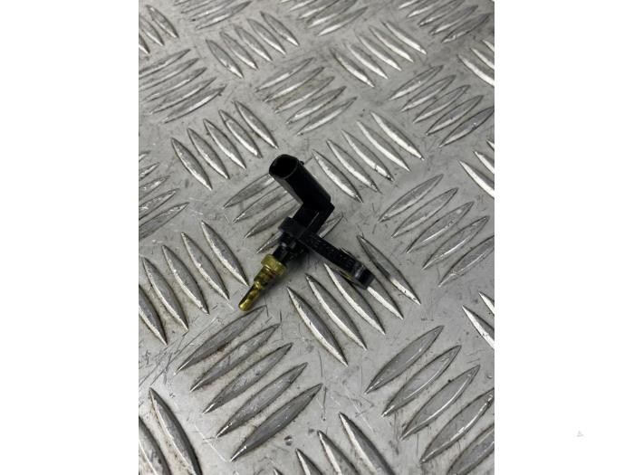 Gebruikte Temperatuursensor Motor Volkswagen Golf VIII (CD1) 1.5 TSI 16V Prijs € 10,00 Margeregeling aangeboden door EU Engines & Parts BV