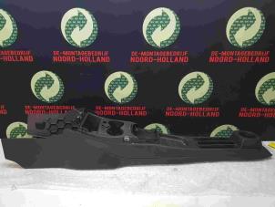 Gebruikte Middenconsoles Volkswagen Polo Prijs € 30,00 Margeregeling aangeboden door Auto Demontage Vijfhuizen