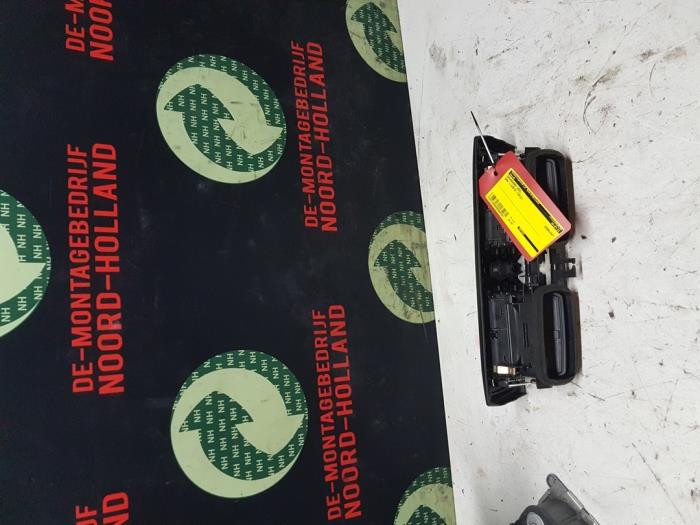 Gebruikte Dashboard deel BMW 1-Serie Prijs € 20,00 Margeregeling aangeboden door Auto Demontage Vijfhuizen