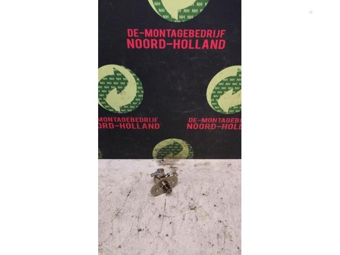 Gebruikte Hogedrukpomp Mini Mini Prijs € 150,00 Margeregeling aangeboden door Auto Demontage Vijfhuizen