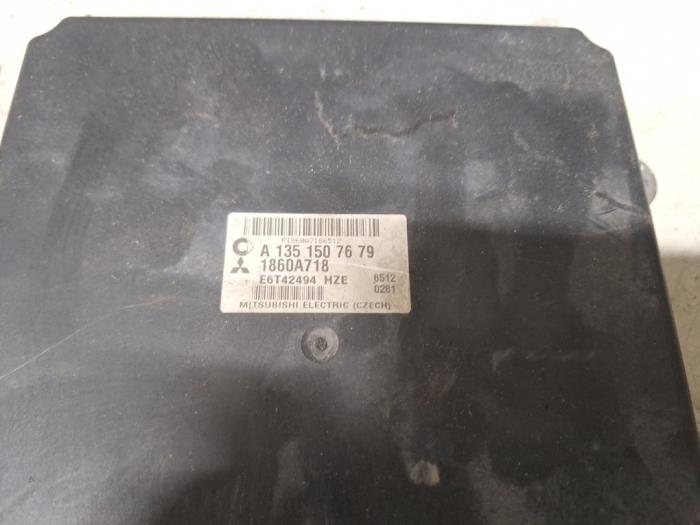 Gebruikte Computer Motormanagement Mitsubishi Colt Prijs € 150,00 Margeregeling aangeboden door Auto Demontage Vijfhuizen