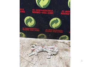 Gebruikte Hemel airbag links Toyota Yaris Prijs € 100,00 Margeregeling aangeboden door Auto Demontage Vijfhuizen