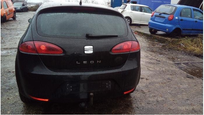 Seat Leon 1.6 Sloopvoertuig (2007, Zwart)