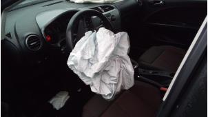 Seat Leon 1.6 Sloopvoertuig (2007, Zwart)