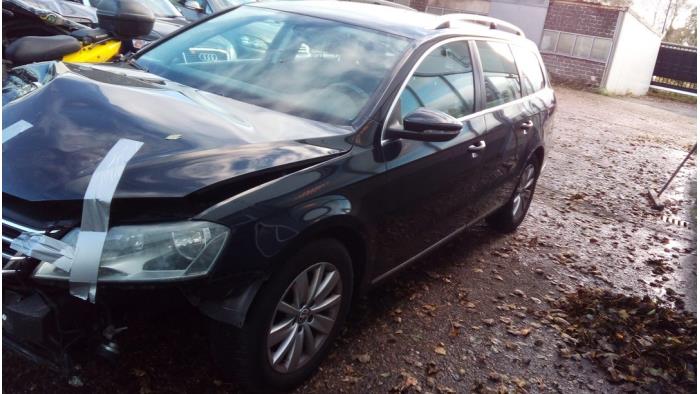Volkswagen Passat Variant 1.4 TSI 16V Sloopvoertuig (2011, Zwart)