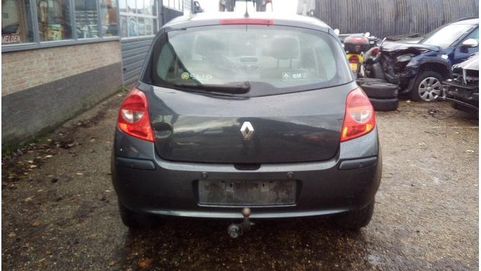Renault Clio III 1.6 16V Sloopvoertuig (2006, Grijs)