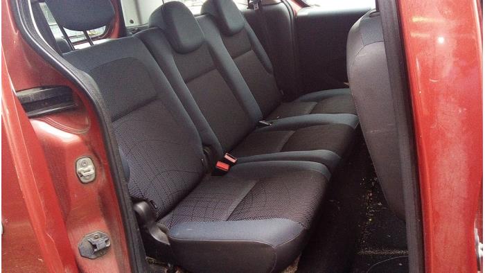 Peugeot Partner Tepee 1.6 VTI 16V Phase 1 Sloopvoertuig (2011, Oranje)