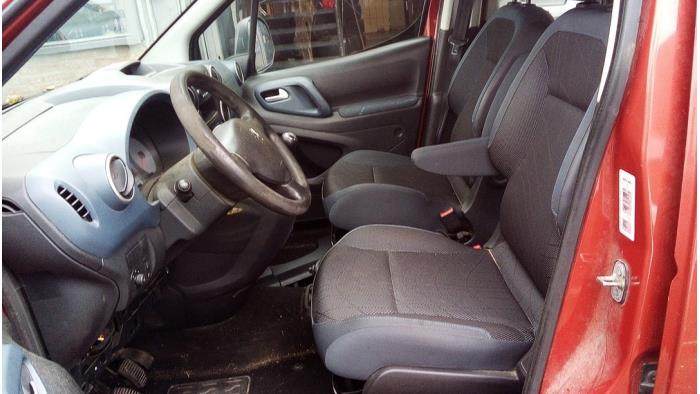 Peugeot Partner Tepee 1.6 VTI 16V Phase 1 Sloopvoertuig (2011, Oranje)