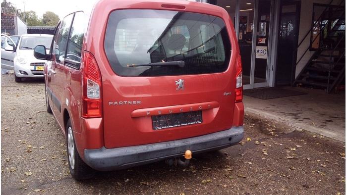 Peugeot Partner Tepee 1.6 VTI 16V Phase 1 Sloopvoertuig (2011, Oranje)