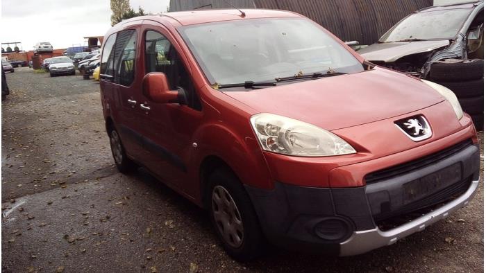 Peugeot Partner Tepee 1.6 VTI 16V Phase 1 Sloopvoertuig (2011, Oranje)