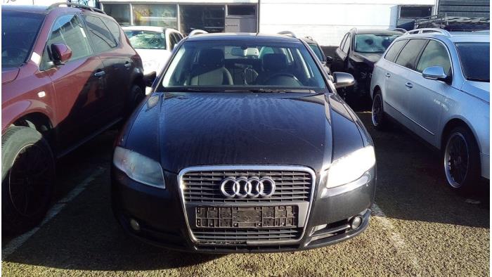 Audi A4 Avant 1.8 T 20V Sloopvoertuig (2006, Zwart)