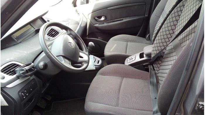 Renault Grand Scénic III 1.4 16V TCe 130 Sloopvoertuig (2010, Grijs)