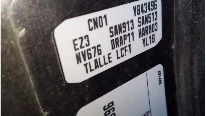 Renault Twingo II 1.2 16V Sloopvoertuig (2012, Zwart)