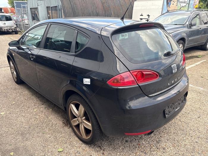 Seat Leon 1.6 Sloopvoertuig (2008, Zwart)