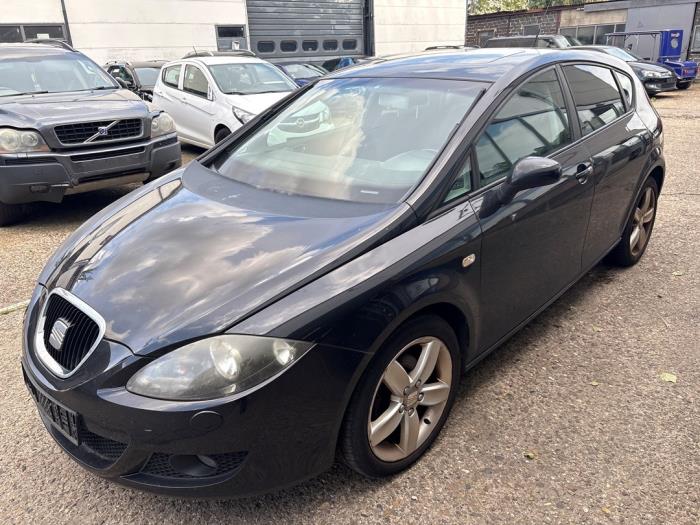 Seat Leon 1.6 Sloopvoertuig (2008, Zwart)