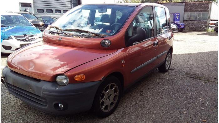 Fiat Multipla 1.6 16V 100 SX,ELX Sloopvoertuig (2000, Rood)