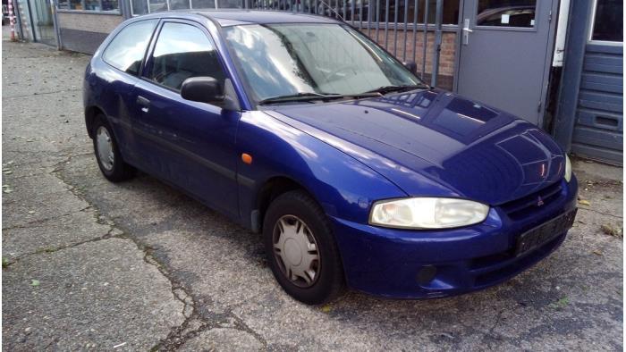 Mitsubishi Colt 1.3 GL,GLX 12V Sloopvoertuig (1999, Blauw)