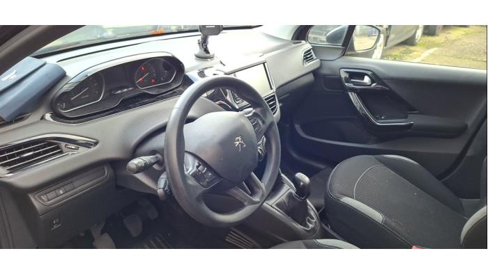 Peugeot 208 I 1.2 Vti 12V PureTech 82 Sloopvoertuig (2016, Zwart)