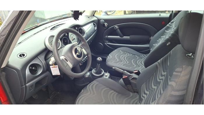 Mini Mini One/Cooper 1.6 16V One Sloopvoertuig (2003, Rood)