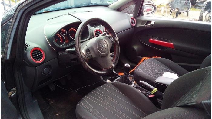 Opel Corsa D 1.4 16V Twinport Sloopvoertuig (2008, Zwart)