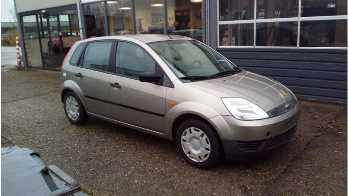 Ford Fiesta 5 1.3 Sloopvoertuig (2002, Grijs)