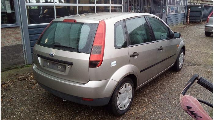 Ford Fiesta 5 1.3 Sloopvoertuig (2002, Grijs)