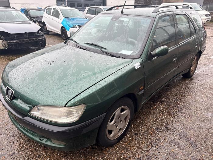 Peugeot 306 Break 1.6i XR,XT,ST Sloopvoertuig (1999, Groen)