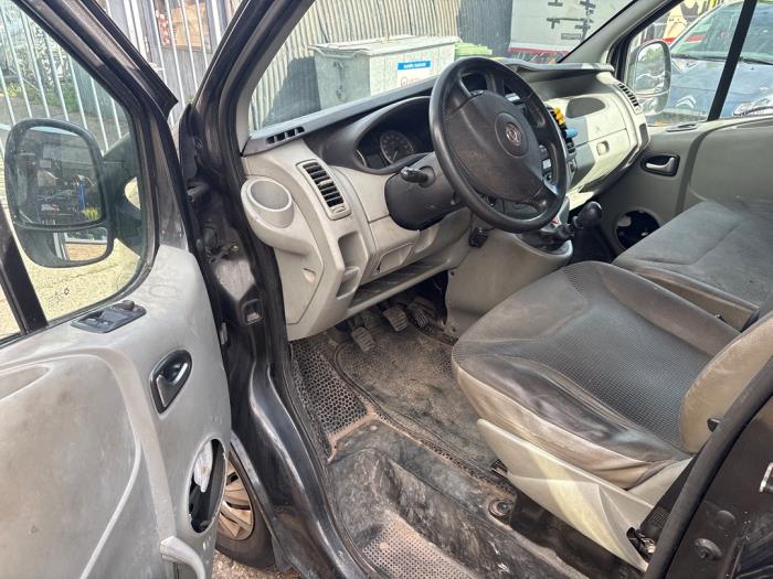 Opel Vivaro 2.0 CDTI Sloopvoertuig (2012, Zwart)