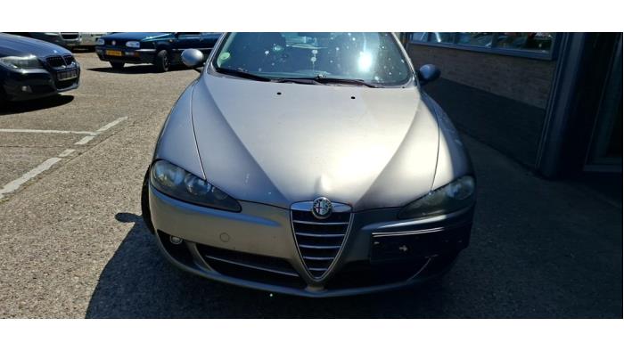 Alfa Romeo 147 1.6 Twin Spark 16V  (Sloop)
