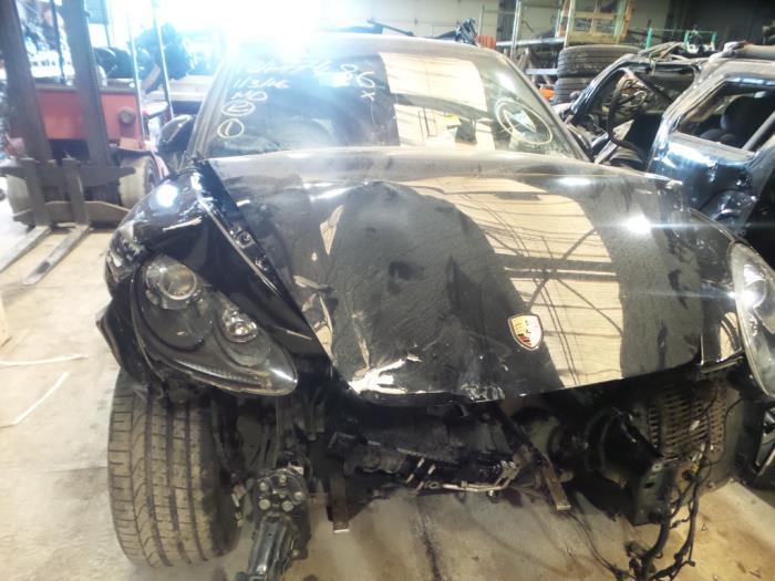 Porsche Cayenne II 3.0 D V6 24V Sloopvoertuig (2012, Zwart)