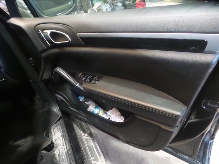 Porsche Cayenne II 3.0 D V6 24V Sloopvoertuig (2012, Zwart)