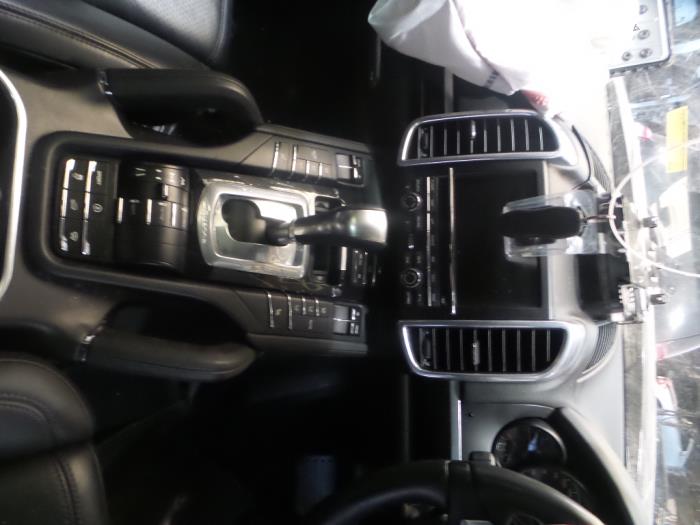 Porsche Cayenne II 3.0 D V6 24V Sloopvoertuig (2012, Zwart)