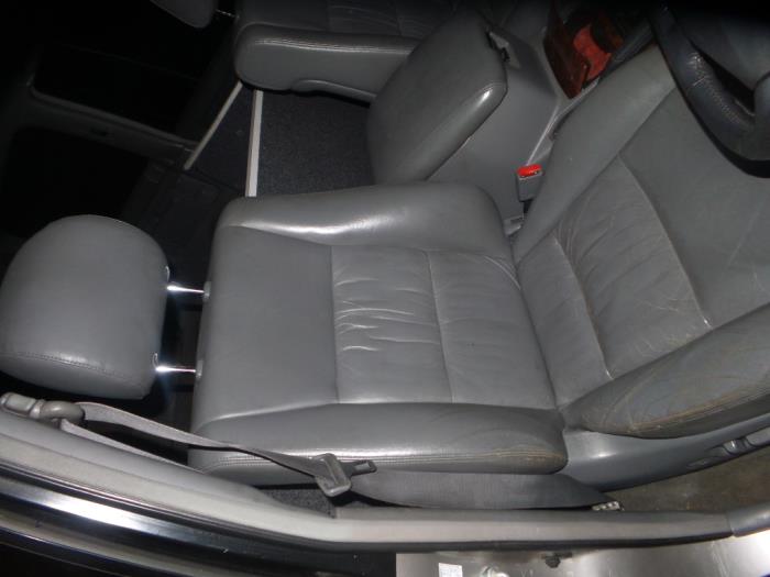 Toyota Land Cruiser 100 4.2 TDI 100 24V Sloopvoertuig (2000, Grijs)