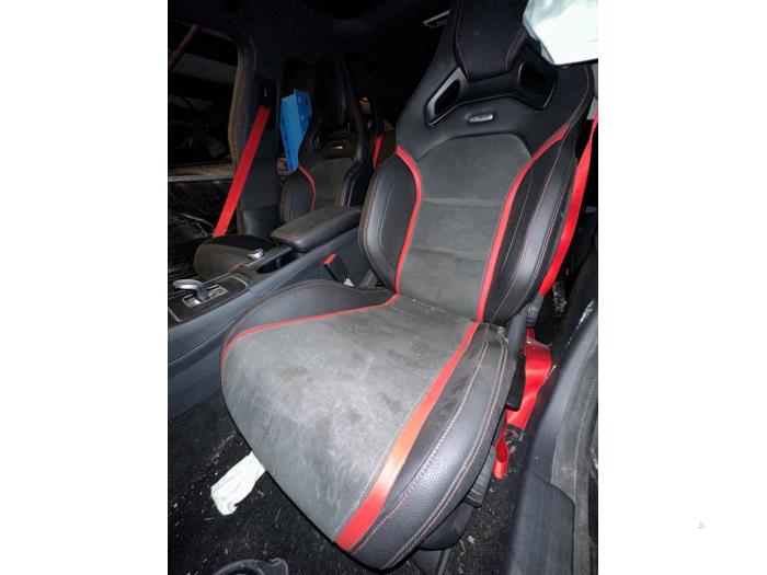 Mercedes CLA Shooting Brake 2.0 AMG CLA-45 Turbo 16V Sloopvoertuig (2015, Grijs)