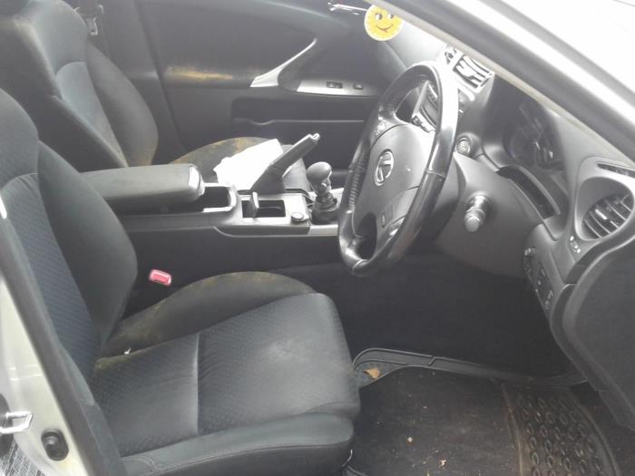 Lexus IS 220d 16V Sloopvoertuig (2009, Zilver)