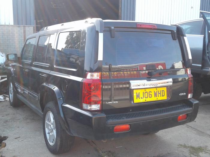 Jeep Commander 3.0 CRD Sloopvoertuig (2007, Zwart)