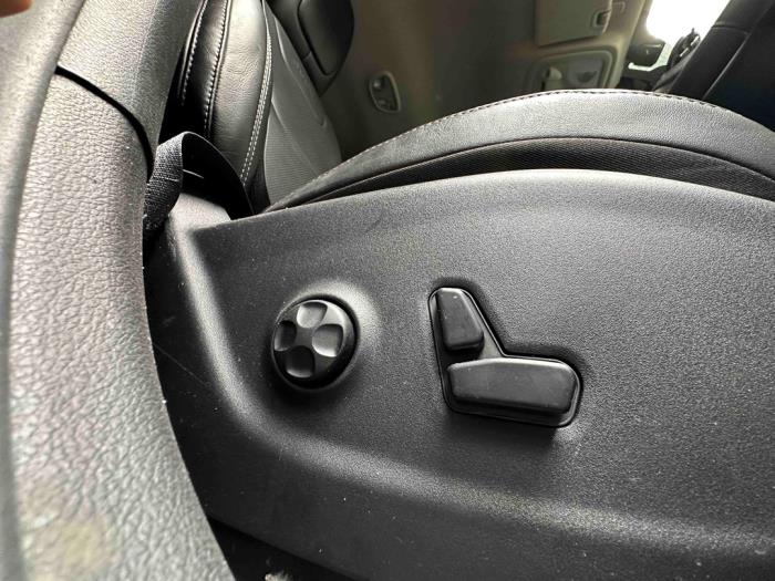 Jeep Cherokee 2.0 CRD 16V 4x4 Sloopvoertuig (2014, Zwart)