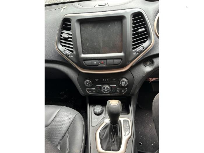 Jeep Cherokee 2.0 CRD 16V 4x4 Sloopvoertuig (2014, Zwart)