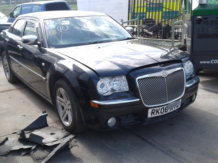 Chrysler 300 C 3.0 CRD V6 24V Sloopvoertuig (2007, Zwart)