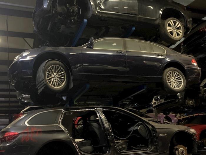 BMW 7 serie 760i,Li 6.0 V12 48V Sloopvoertuig (2004, Blauw)