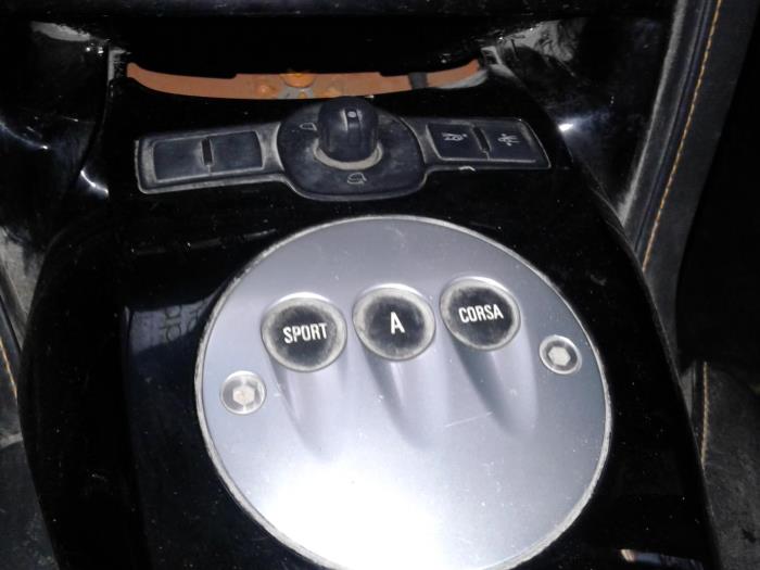 Lamborghini Gallardo 5.2 V-10 40V FSI LP560-4 Sloopvoertuig (2011, Oranje)