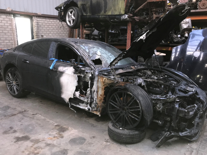 Porsche Panamera Sport Turismo 4.0 V8 4S Diesel Sloopvoertuig (2017, Grijs)