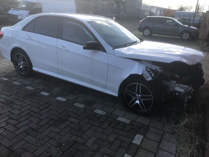 Mercedes E E-220 CDI 16V BlueEfficiency,BlueTEC Sloopvoertuig (2015, Wit)