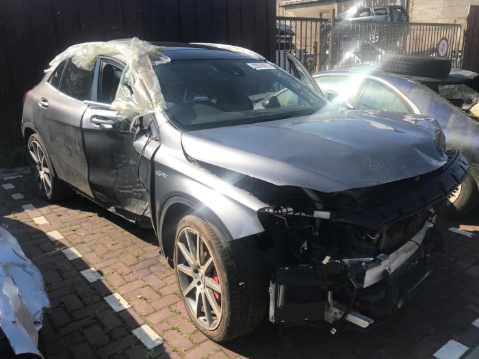 Mercedes GLA 2.0 45 AMG Turbo 16V Sloopvoertuig (2015, Grijs)