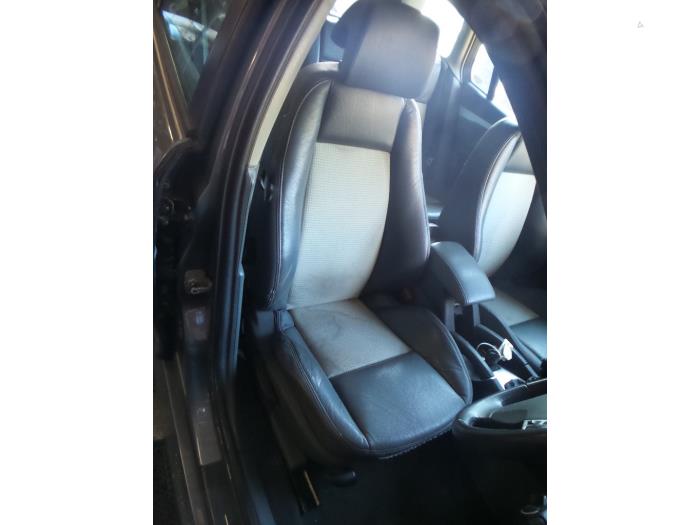 Saab 9-3 Sloopvoertuig (2007, Grijs)