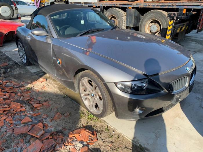 BMW Z4 Roadster 2.5 24V Sloopvoertuig (2005, Donker, Grijs)